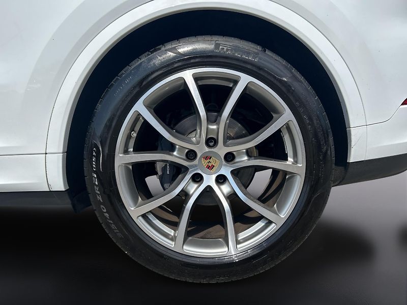 Porsche Cayenne Coupe - fotka 12 z 30
