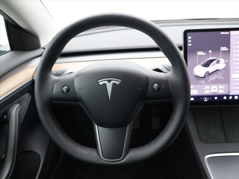 Tesla Model 3 Long Range 79kWh DPH - fotka 18 z 30