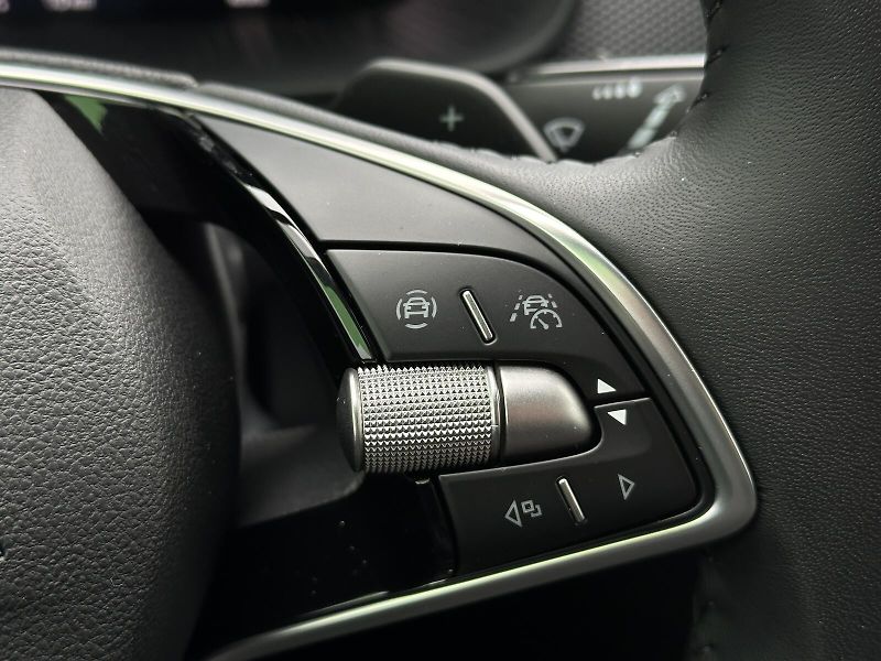 Škoda Scala 1.0TSi DSG 116PS LED V.Cockpit - fotka 20 z 46