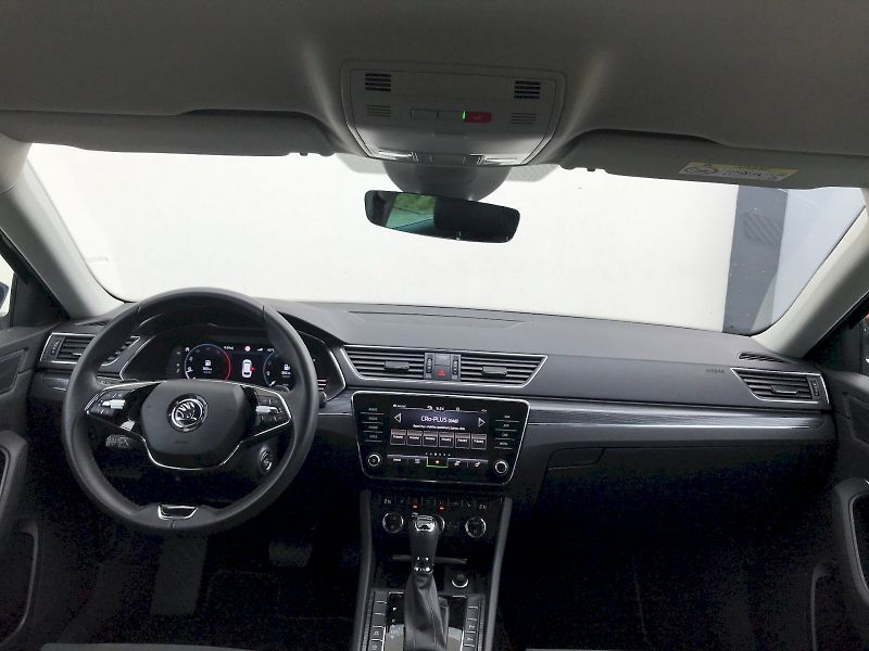Škoda Superb (2023) COM GRT STY Plus TD 110/2.0 7D - fotka 5 z 25