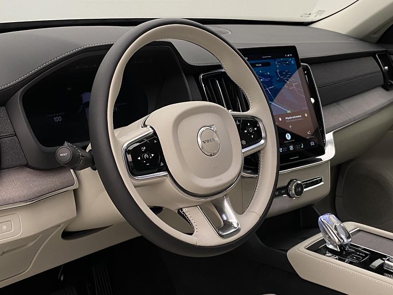 Volvo XC90 (2026) T8 AWD Plug-in BRIGHT PLUS 7m - fotka 4 z 71