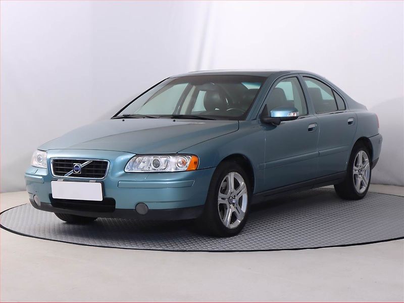 Volvo S60 (2009) 2.5T, nová STK, jezdí výborně - fotka 2 z 15