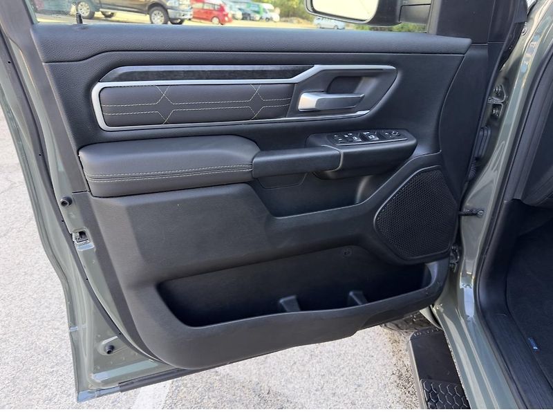 Dodge RAM (2020) + FINESHMACKER + CANYON LAKE + - fotka 15 z 24