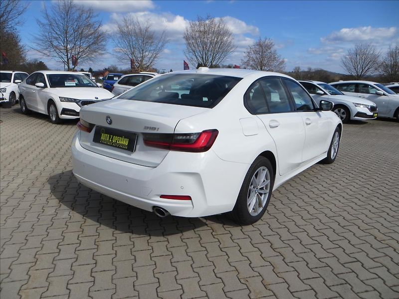BMW Řada 3 2,0 318i 115kw LED, AUT, ČR - fotka 8 z 24