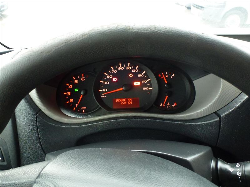Renault Master 2,3 DCI L2H2 6 rychlostní - fotka 29 z 50