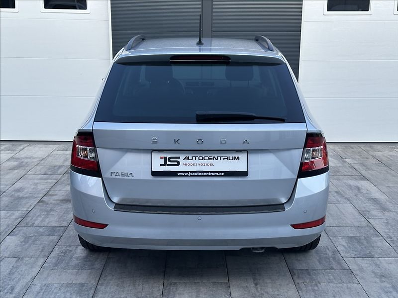 Škoda Fabia 1,0 TSI 95PS  Ambition Top - fotka 8 z 52