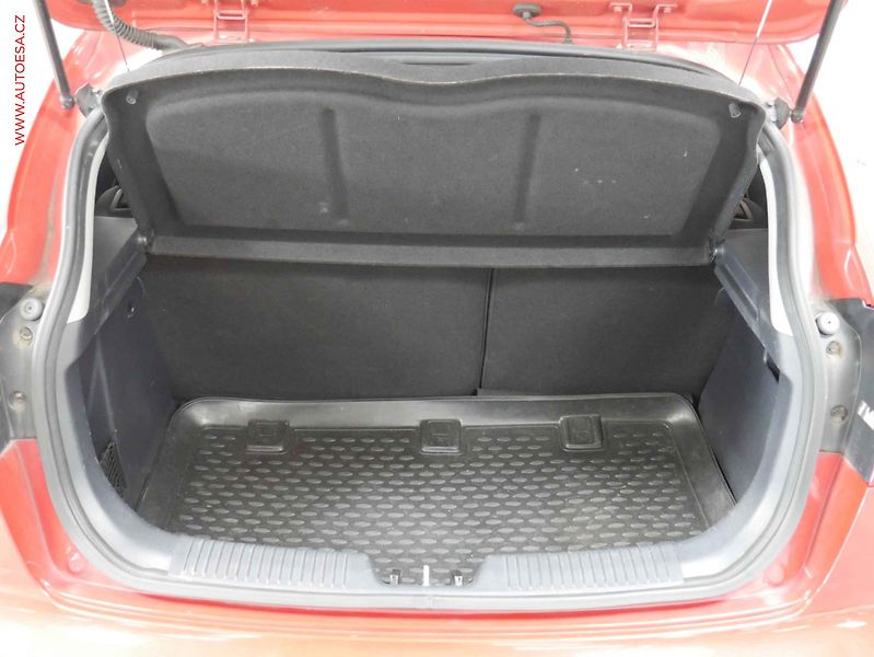 Kia Rio (2013) 1.1 CRDI, 2.maj,ČR, servis - fotka 7 z 16