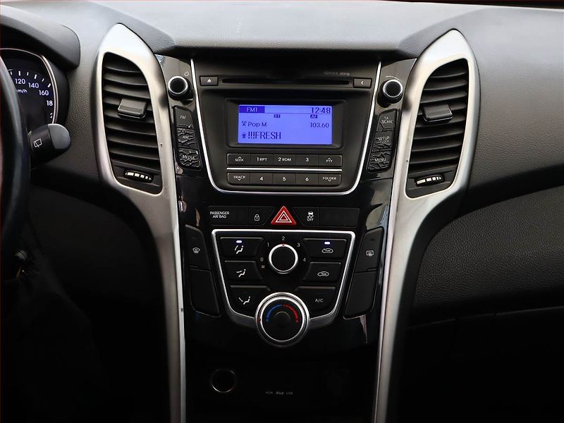 Hyundai i30 (2013) 1.4 CVVT, ČR,1.maj, Serv.kniha - fotka 10 z 15
