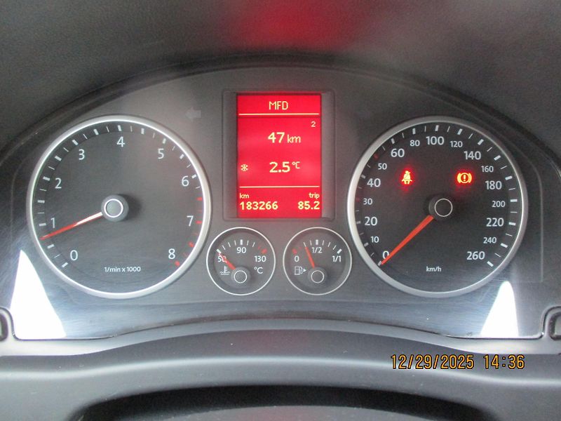 Volkswagen Tiguan 1.4TSi 4x4 VÝHŘEV NEZ.TOPENÍ - fotka 16 z 42