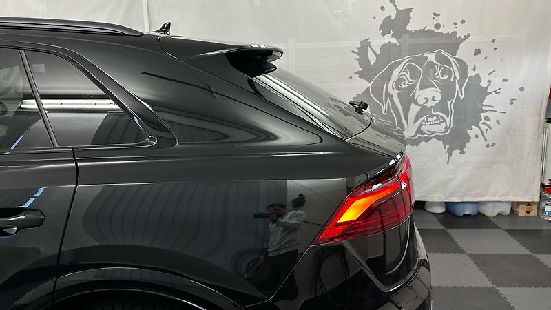 Audi Q8 (2025) S LINE / ZÁRUKA / TOP STAV - fotka 9 z 44