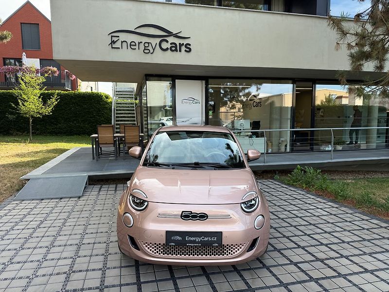 Fiat 500 LaPrima 3+1 42 kWh - fotka 2 z 38
