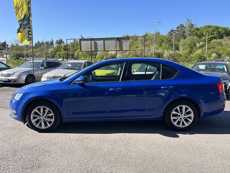 Škoda Octavia 2.0 TDI DSG Ambition - fotka 6 z 31