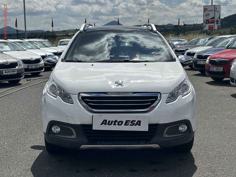 Peugeot 2008 (2015) 1.2PT, Panor,navi - fotka 2 z 17