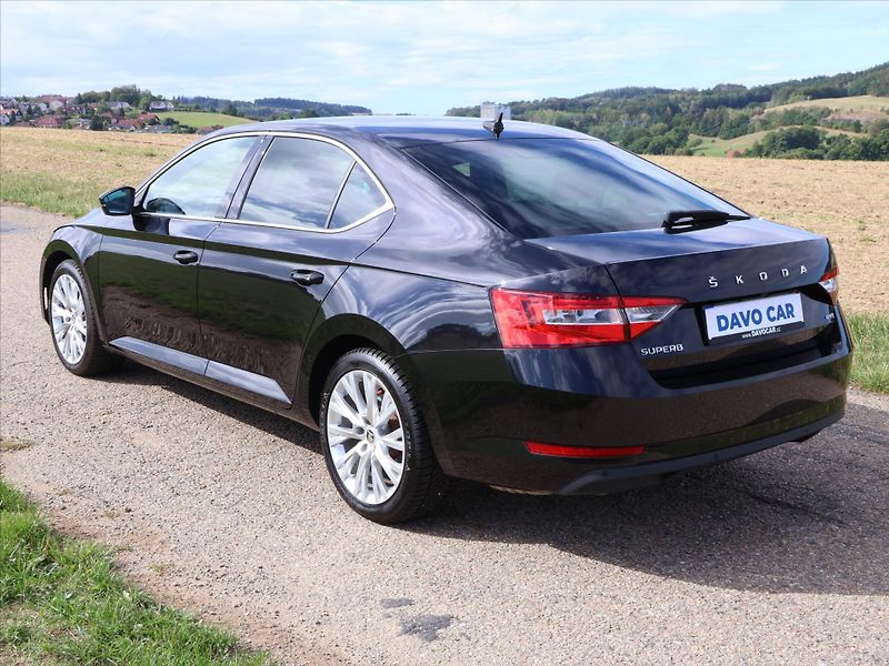 Škoda Superb 2,0 TDI 147kW 4x4 DSG Style+ C - fotka 5 z 34