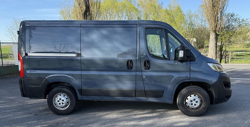 Citroën Jumper (2021) Citroën Jumper 2021 109.302 km - fotka 4 z 20