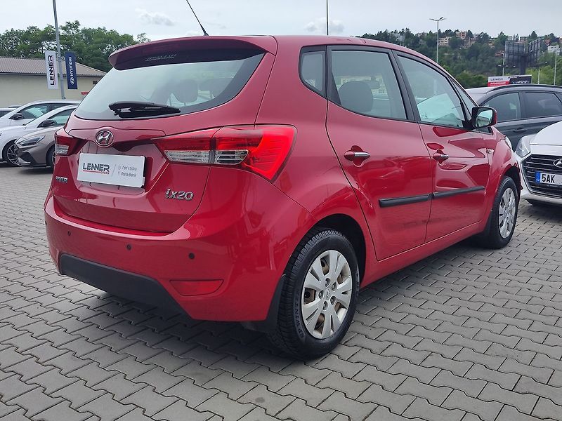 Hyundai ix20 1.6 CVVT/92kW Trikolor - fotka 5 z 26