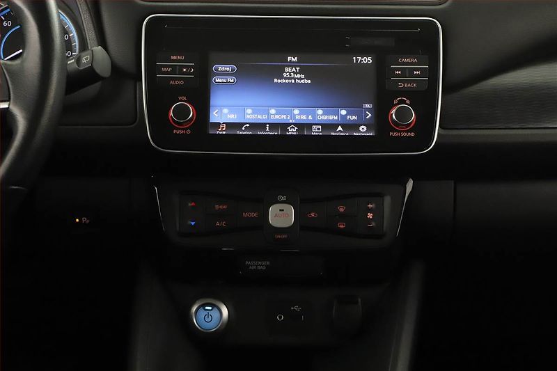 Nissan Leaf (2019) 40 kWh, SoH 87%, Automat - fotka 9 z 17