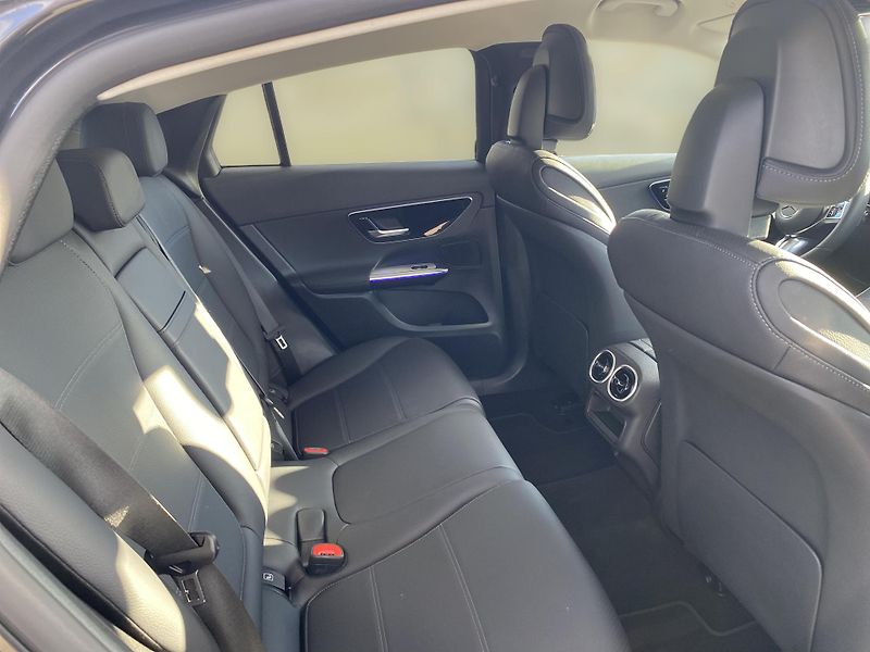Mercedes-Benz GLC GLC 220d 4M kupé AVANTGARDE - fotka 19 z 27