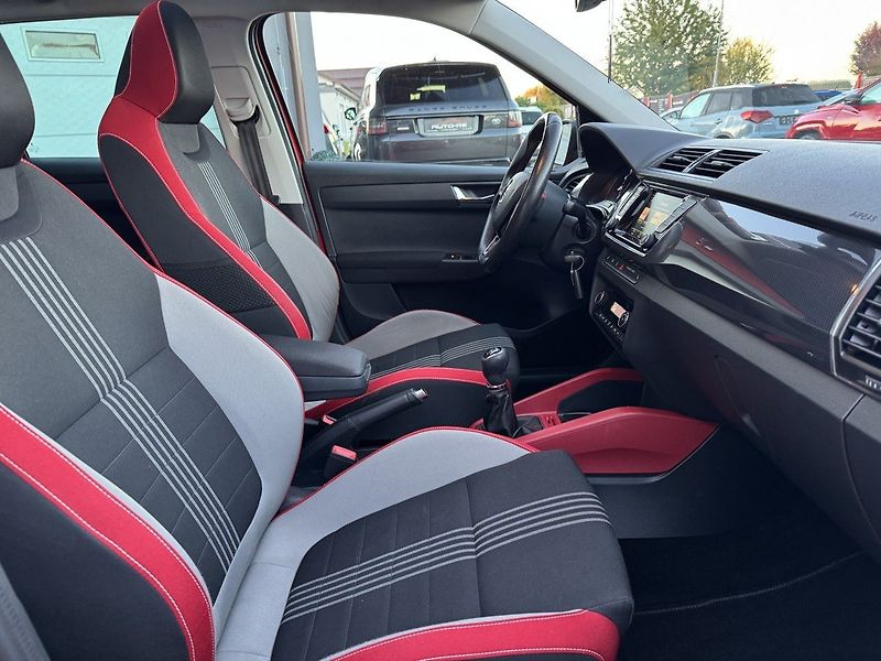 Škoda Fabia (2015) 1.2TSi Monte Carlo Panorama - fotka 18 z 49