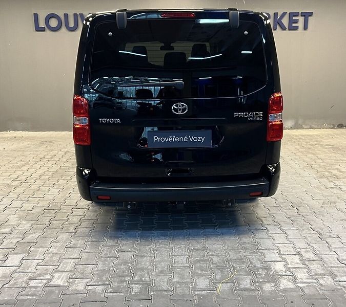 Toyota ProAce Verso VIP LONG 7S - fotka 17 z 19