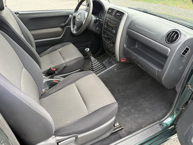 Suzuki Jimny 1,3i 4x4 TAŽNÉ - fotka 10 z 15