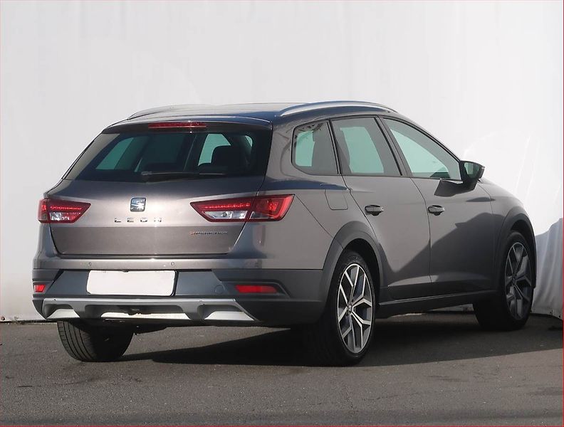 Seat Leon (2015) X-Perience 1.6 TDI, Navi - fotka 5 z 20