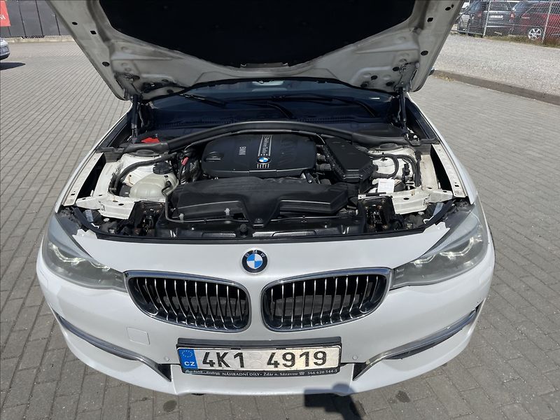 BMW Řada 3 2,0 d 120kw GT Panorama, prav. - fotka 26 z 39