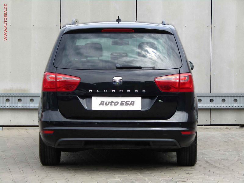 Seat Alhambra (2013) 2.0 TDi 7míst, servis.kniha - fotka 5 z 21
