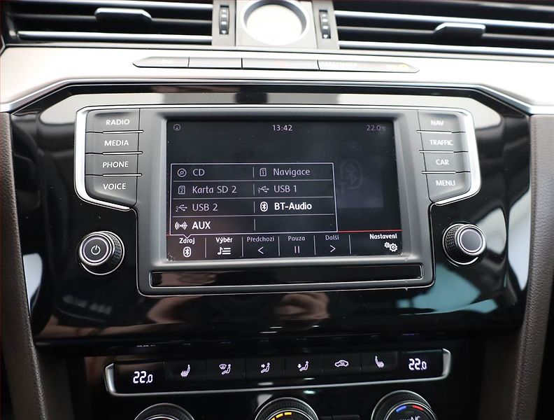 Volkswagen Passat (2016) Highline 2.0 TDI, Automat - fotka 12 z 19