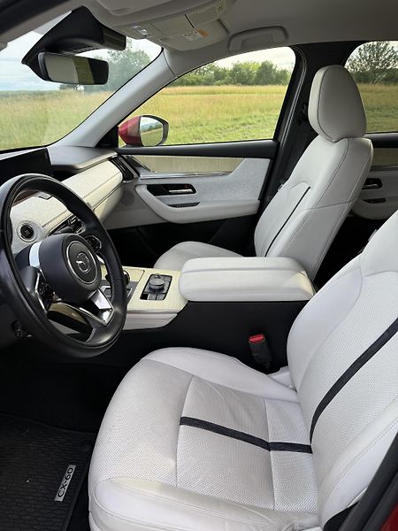 Mazda CX-60 (2023) 3.3D, 254hp, 4x4, TAKUMI, DPH - fotka 9 z 10