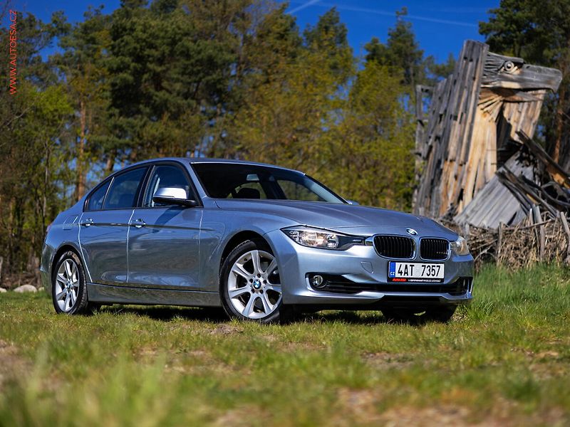 BMW Řada 3 (2012) 2.0 i 328i, AC, TZ, navi - fotka 3 z 14