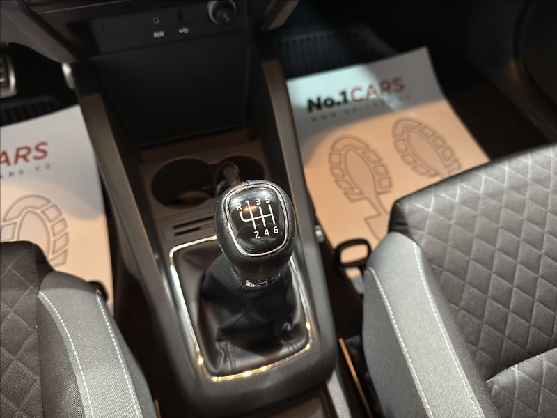 Škoda Fabia 1,2   TSI SPORT VÝHŘEV SEDADEL - fotka 16 z 28