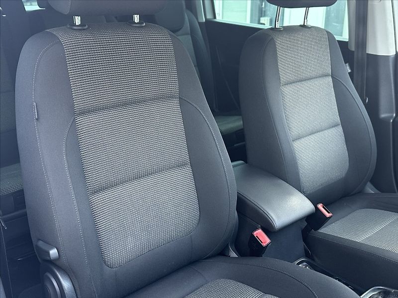 Volkswagen Sharan 2,0 TDI 140PS  Comfortline DSG - fotka 16 z 48
