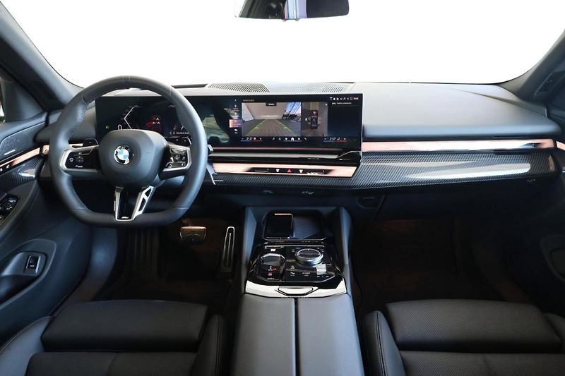 BMW Řada 5 540d xDrive Sedan - fotka 5 z 27
