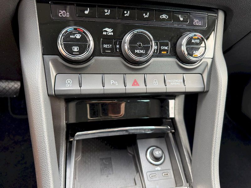 Škoda Kodiaq (2023) 2.0 TSI 140kW 4x4 Style - fotka 29 z 35