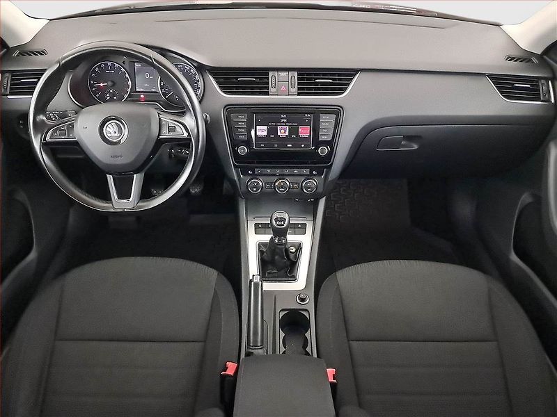 Škoda Octavia (2015) Style 2.0 TDI, 4X4, Xenony - fotka 8 z 16