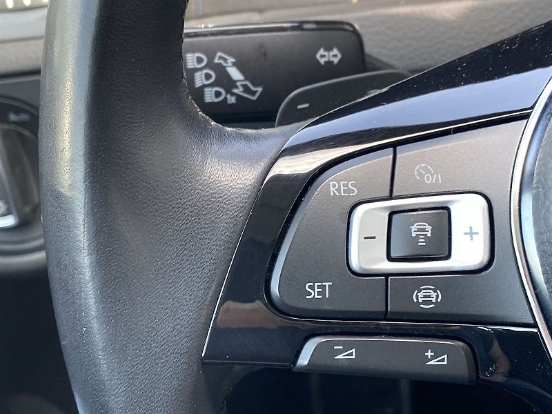 Volkswagen Golf (2020) Variant 2.0 TDI DSG 4Motion Al - fotka 20 z 31