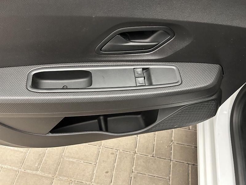 Dacia Sandero 1.0 BA+LPG - fotka 15 z 22