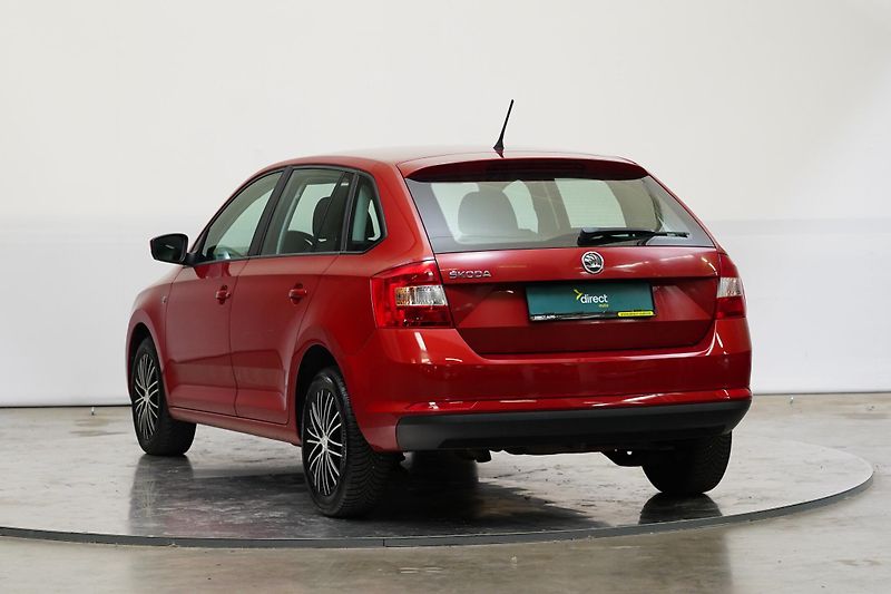 Škoda Rapid - fotka 7 z 24