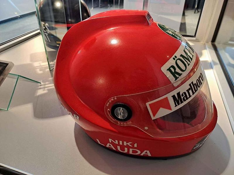 Unikátní modely závodních vozů Ferrari jsou k vidění na výstavě Legenda z Maranella v Technickém muzeu v Brně.