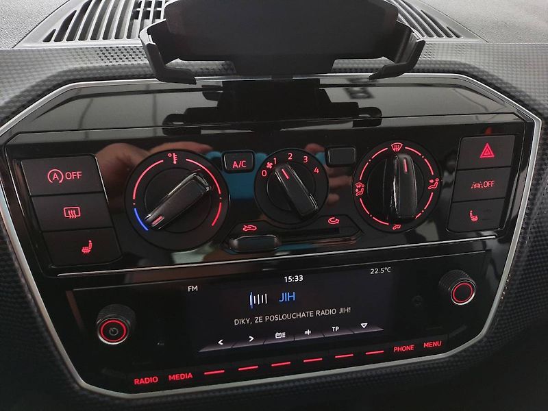 Volkswagen up! (2022) 1.0 MPI (48kW/65k) - fotka 13 z 20