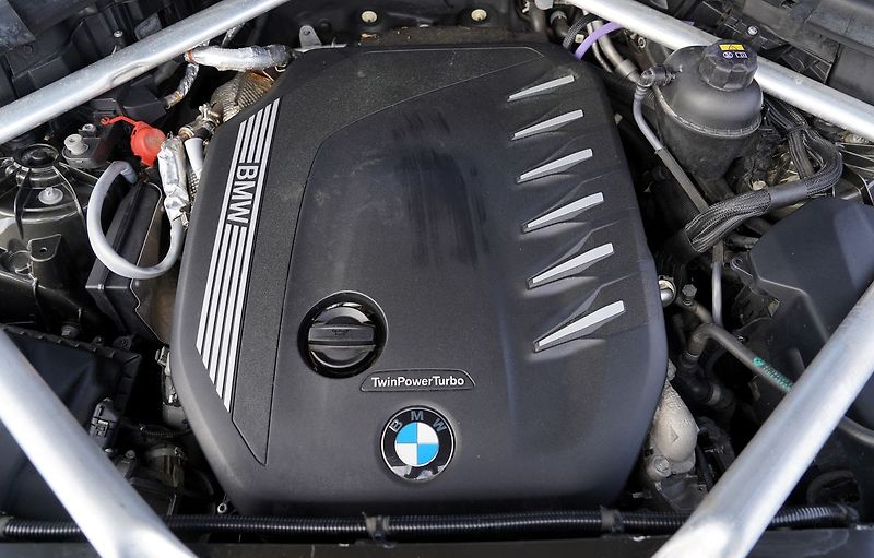 BMW X6 30d xDrive/Mpaket/DPH/1.maj. - fotka 10 z 47