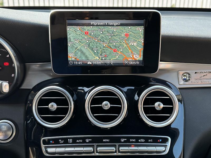 Mercedes-Benz GLC 250d-AMG-4 MATIC-R19-TAŽNÉ - fotka 22 z 31