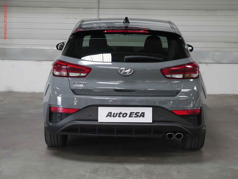 Hyundai i30 (2022) 1.6CRDi, 2.maj,ČR, LED - fotka 5 z 17
