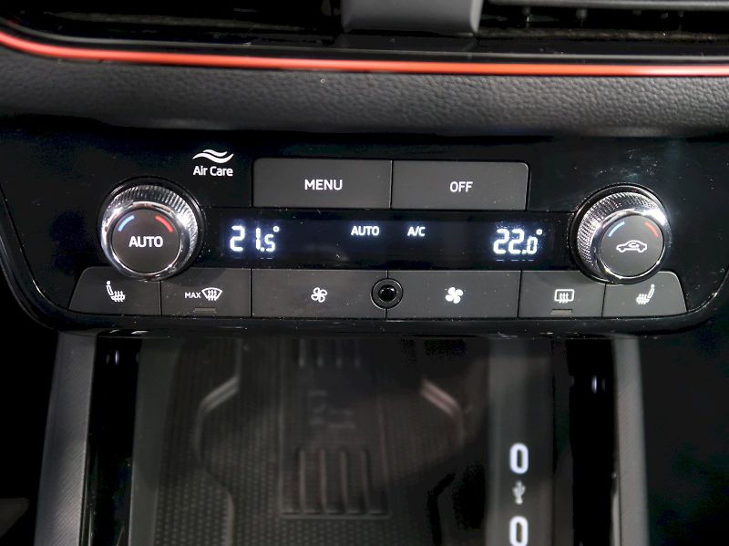 Škoda Scala (2025) MONTE CARLO 1.5TSI 110KW DSG P - fotka 31 z 40