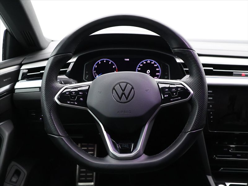 Volkswagen Arteon 2.0 TSI 206kW 4MOT DSG R-Line - fotka 18 z 34