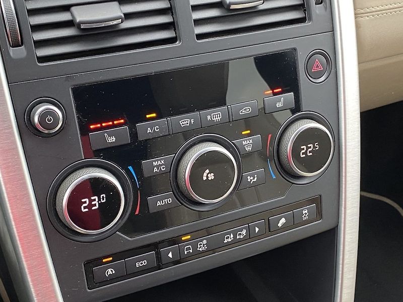 Land Rover Discovery Sport 2.0SD4, ČR-1m, plný servis - fotka 24 z 35
