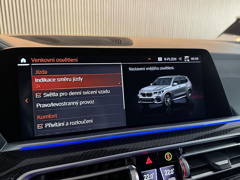 BMW X5 40d Individual Carbon Tažné CZ - fotka 29 z 41