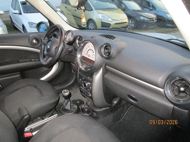 Mini Countryman (2013) 1,6 tdi - fotka 5 z 24