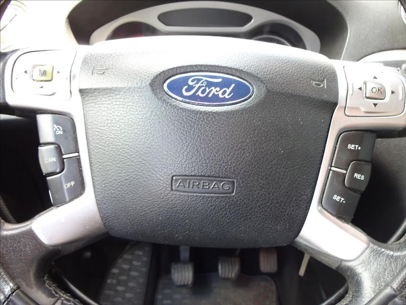 Ford S-MAX 2.0TDCI 103KW - fotka 34 z 44